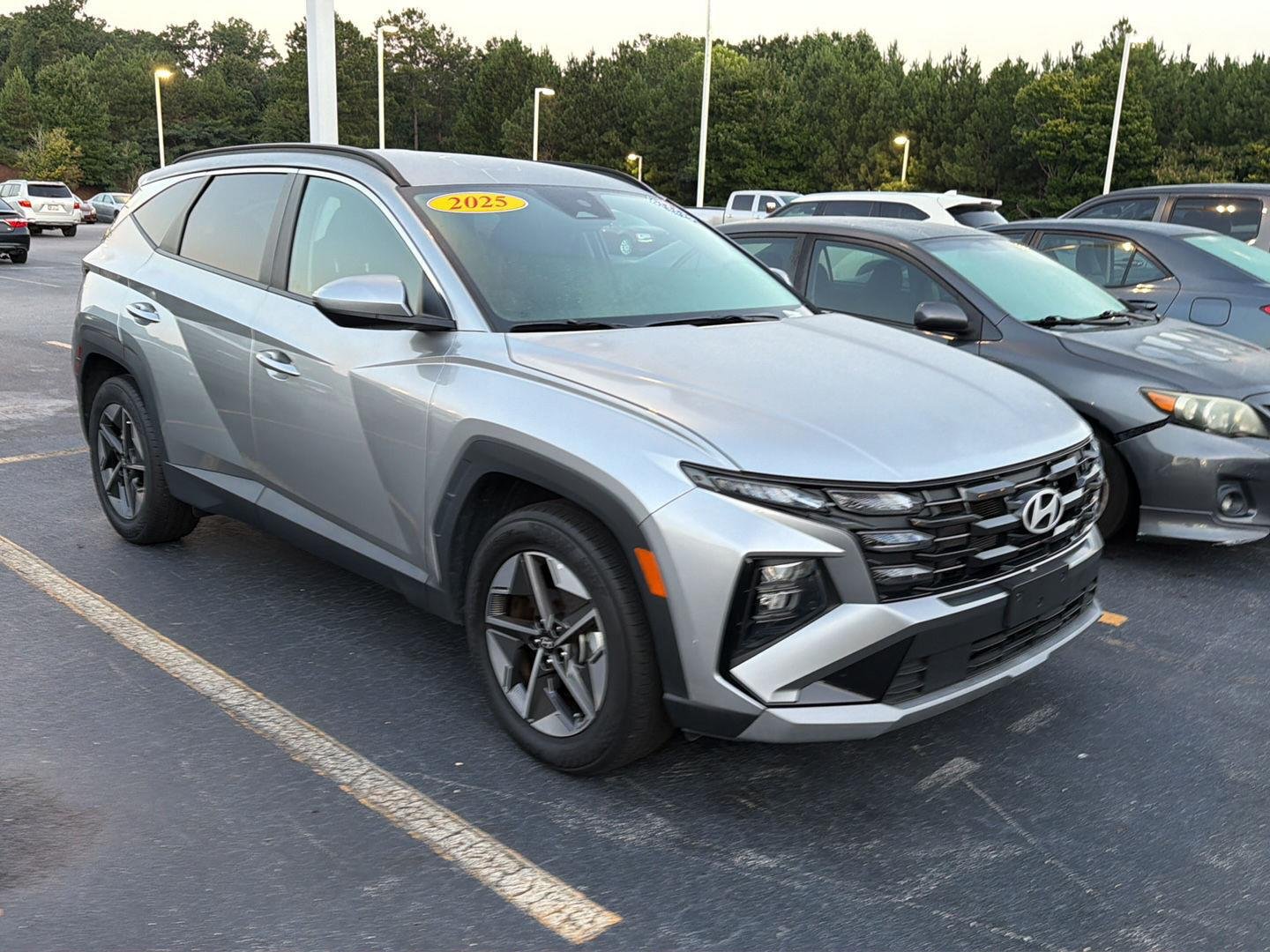 Used 2025 Shimmering Silver Hyundai SEL image 6