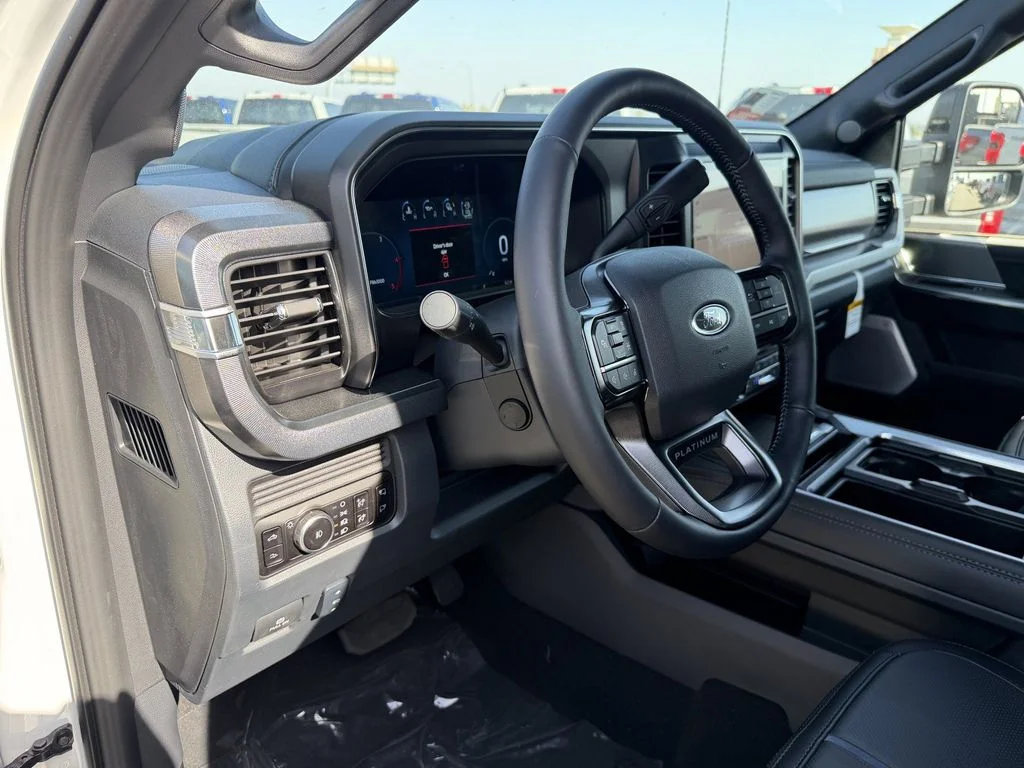 New 2026 Star White Metallic Tri-Coat Ford F-250® Platinum® image 28