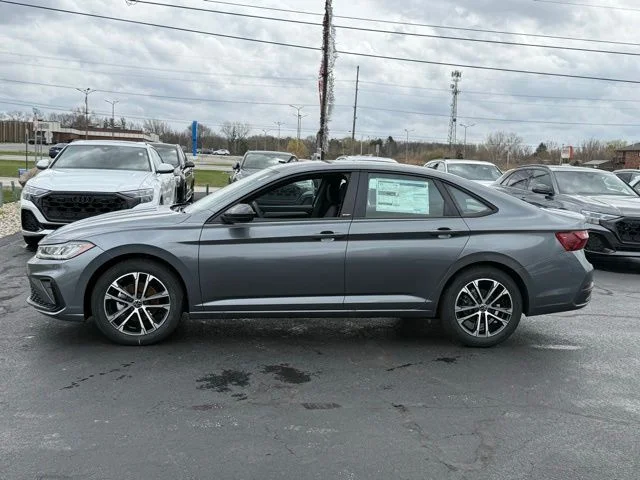 New 2026 Silver Volkswagen 1.5T Sport image 3