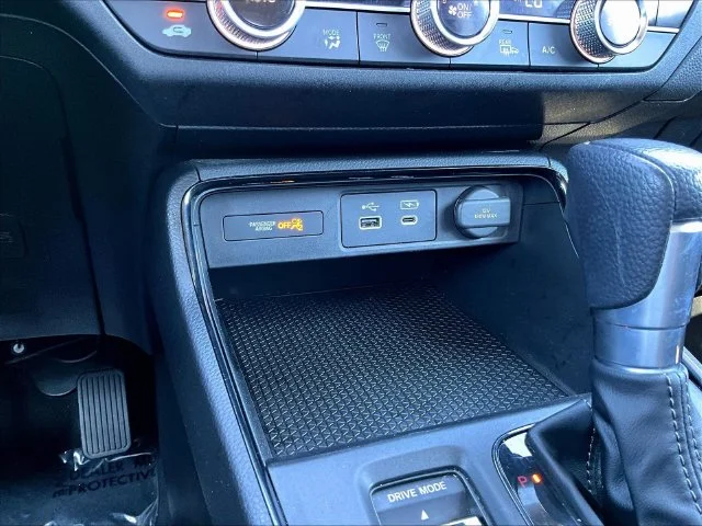 Used 2024 White Honda EX image 18