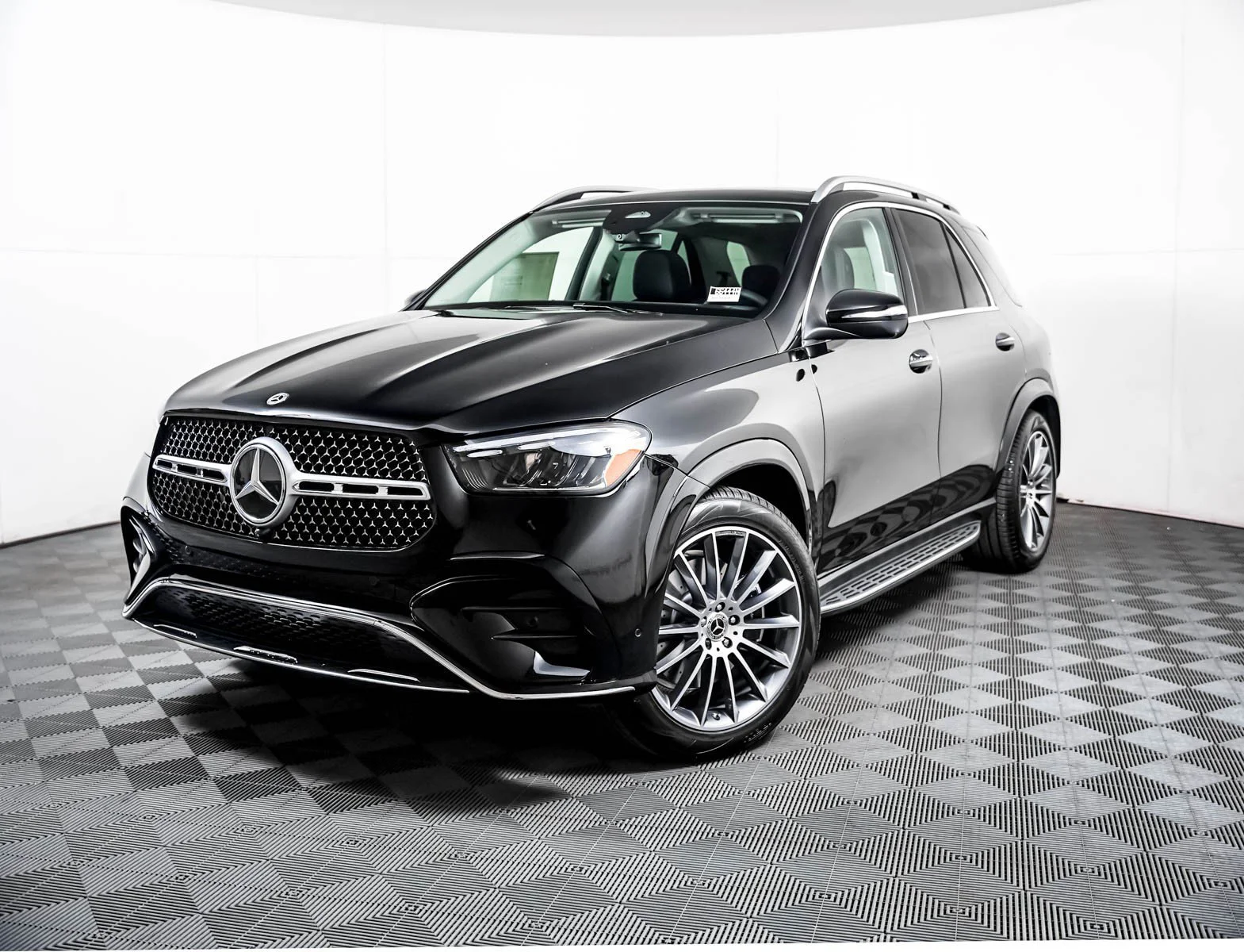 New 2026 Black Mercedes-Benz 450 4MATIC® image 1