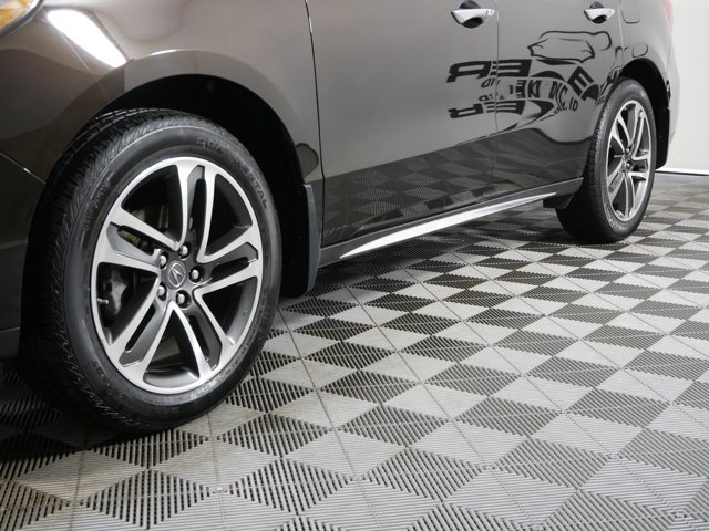 Used 2017 Crystal Black Pearl Acura w/ Advance Pkg image 2
