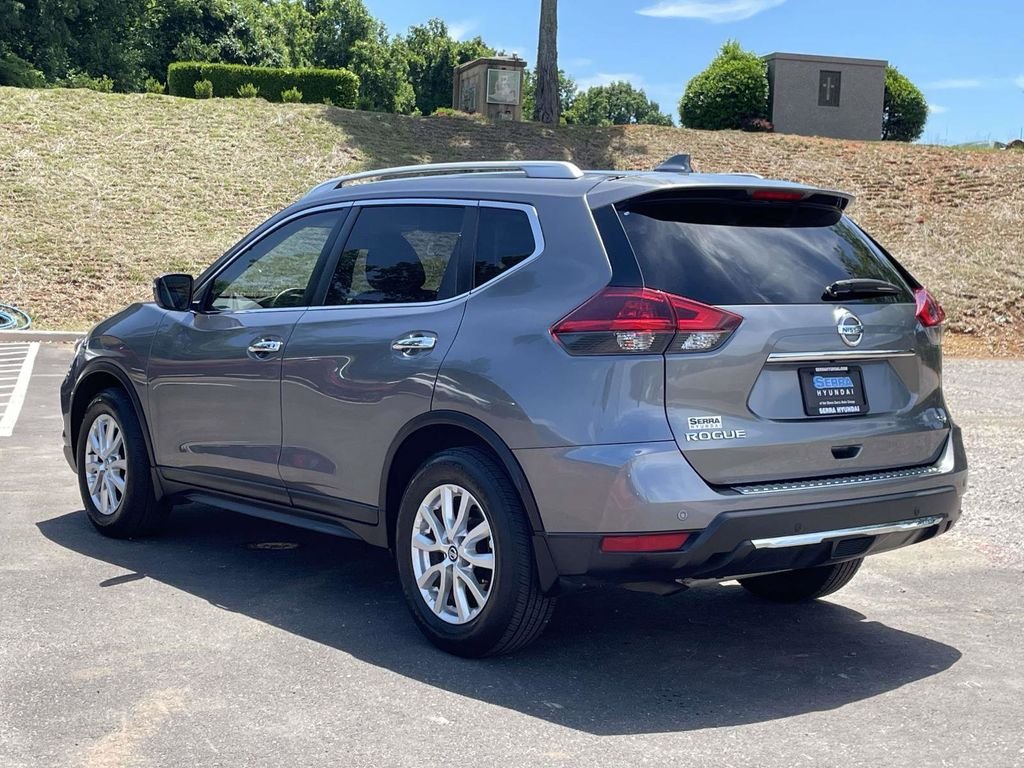 Used 2020 Gray Nissan SV image 5