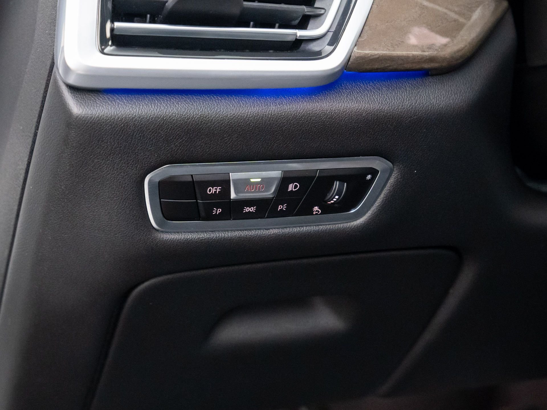 Certified Used 2023 Alpine White BMW M50i image 21