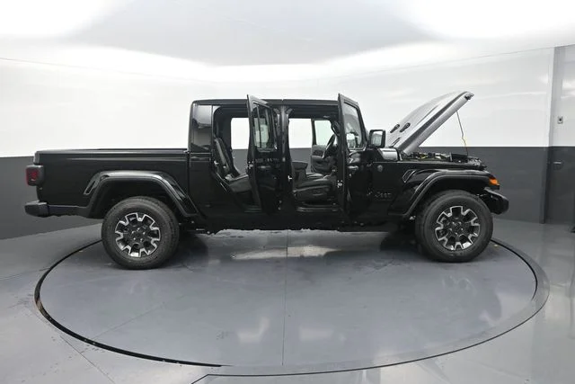 New 2026 Black Clear-Coat Exterior Paint Jeep Sahara image 36