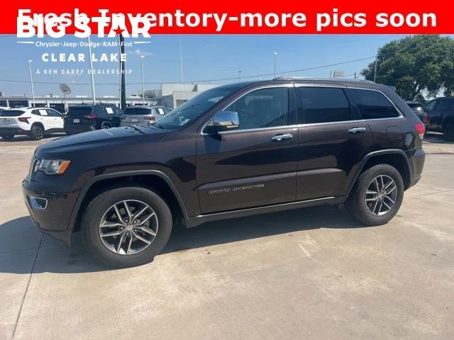2017 Jeep Grand Cherokee Limited's photo