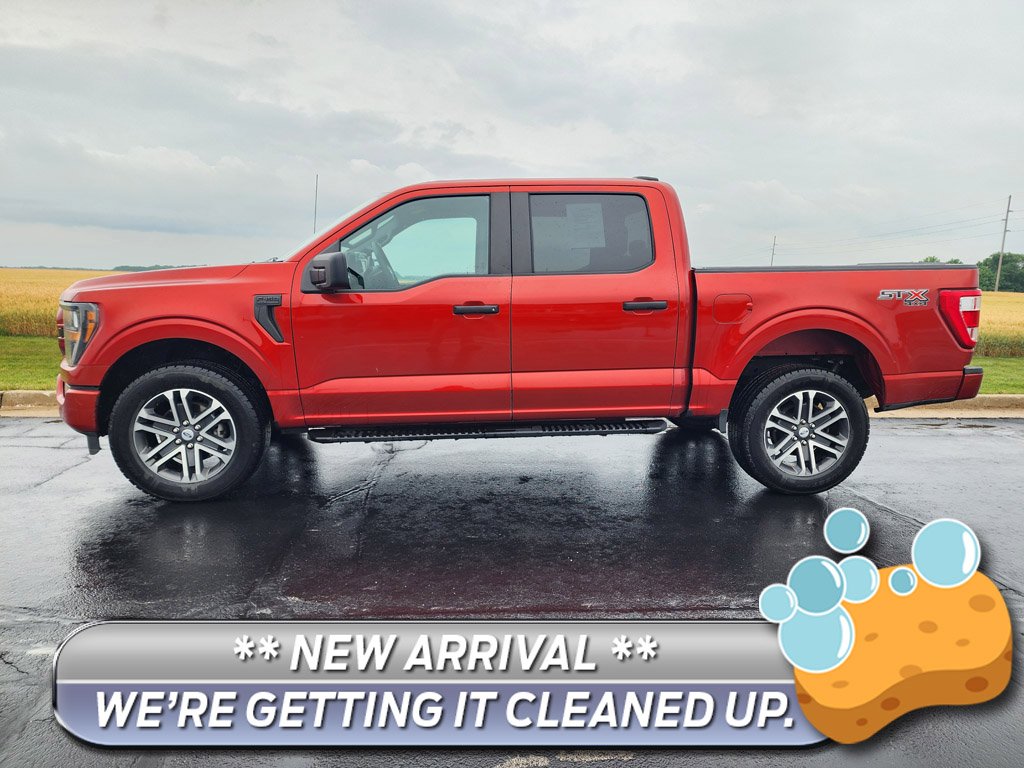 Used 2023 Hot Pepper Red Metallic Tinted Clearcoat Ford XL image 1