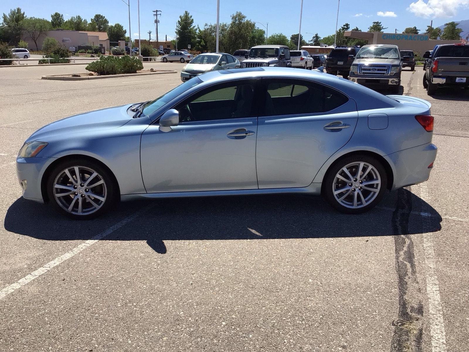 Used 2007  Lexus Base image 2