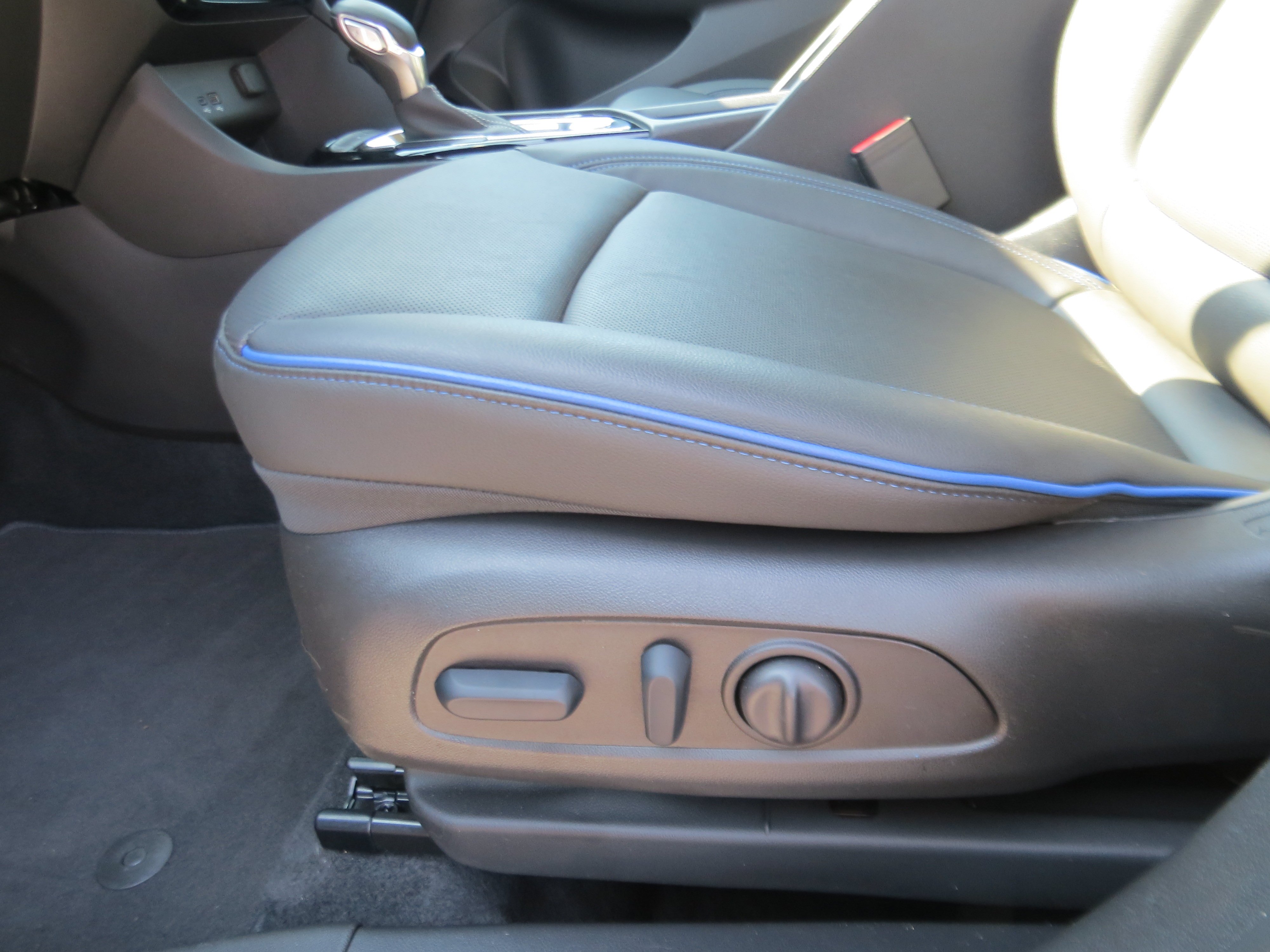 Used 2026 Moonstone Gray Metallic Buick Sport Touring image 10