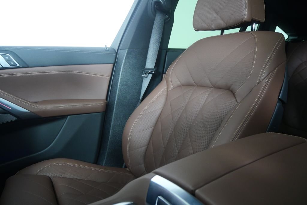 Certified Used 2026 Gray Metallic BMW xDrive40i image 24