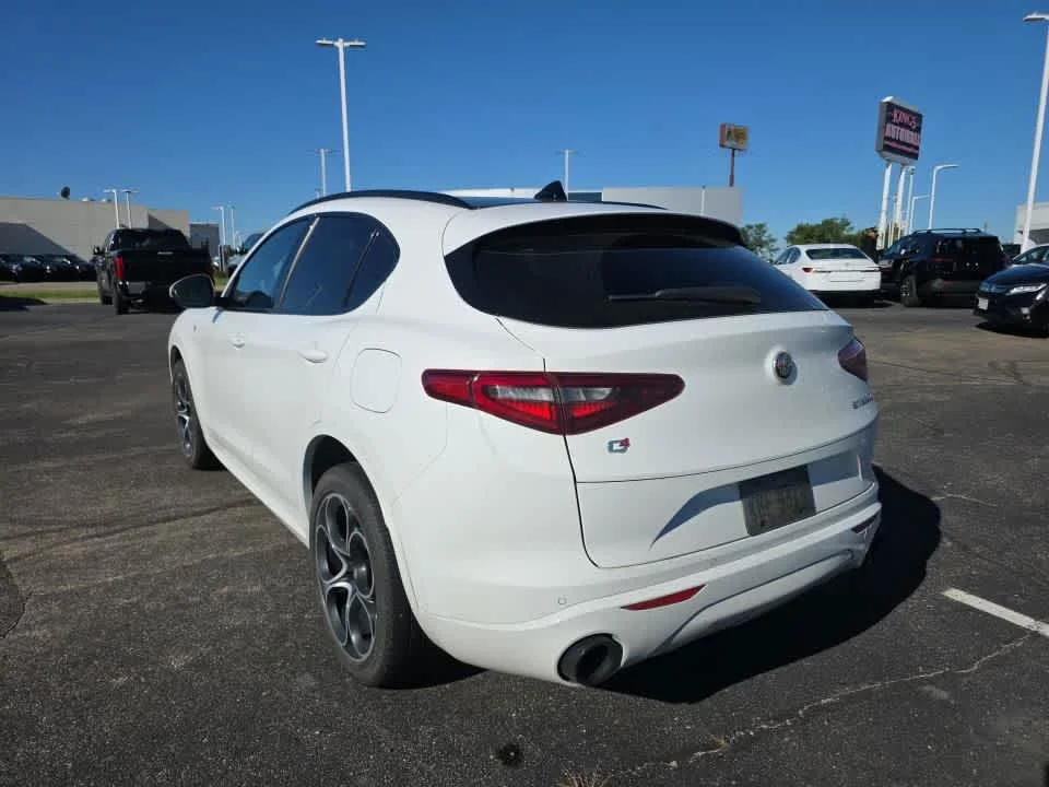Used 2023 Alfa White Alfa Romeo Ti image 3