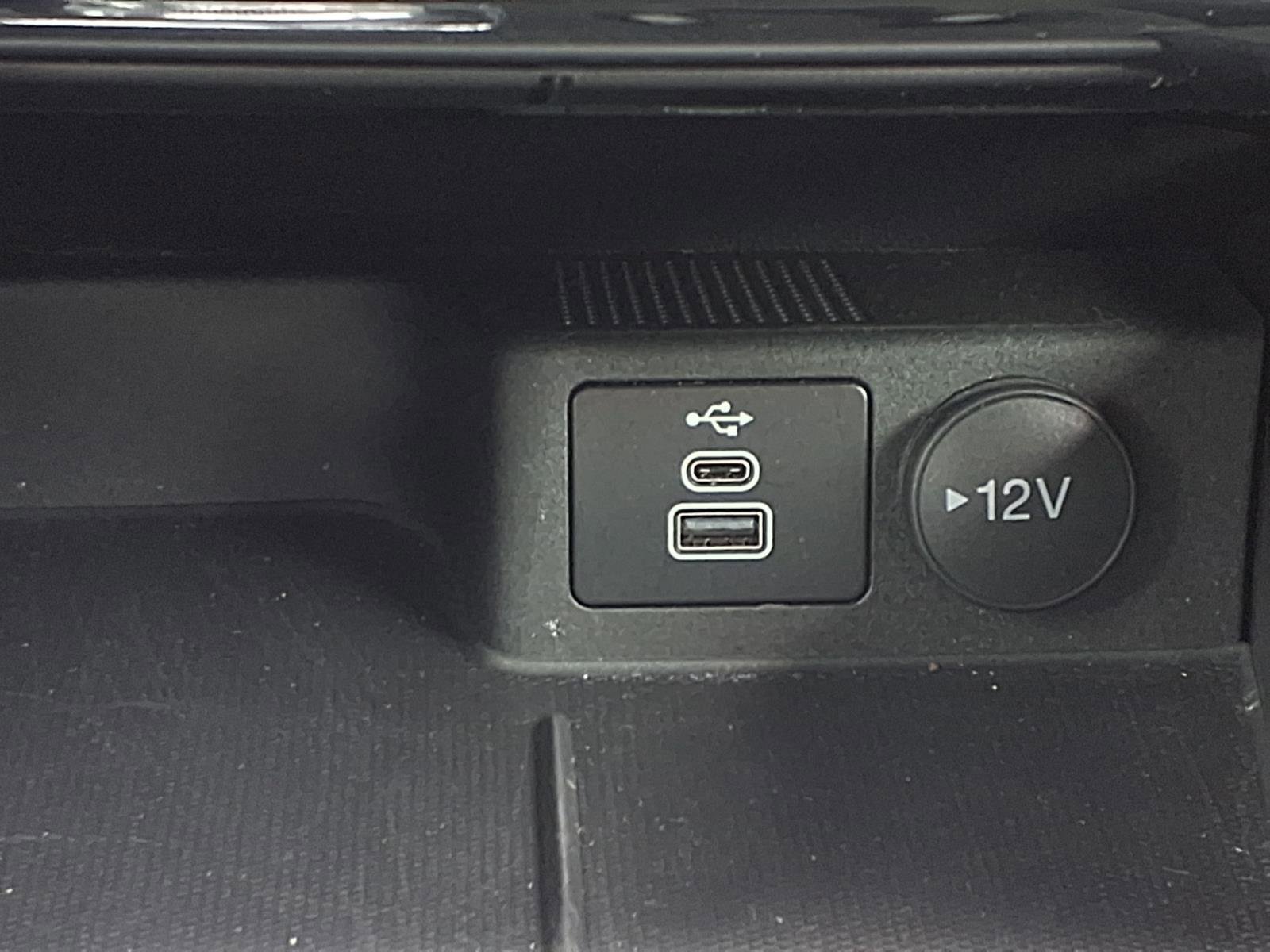 Used 2024 Carbonized Gray Metallic Ford ST-Line image 13