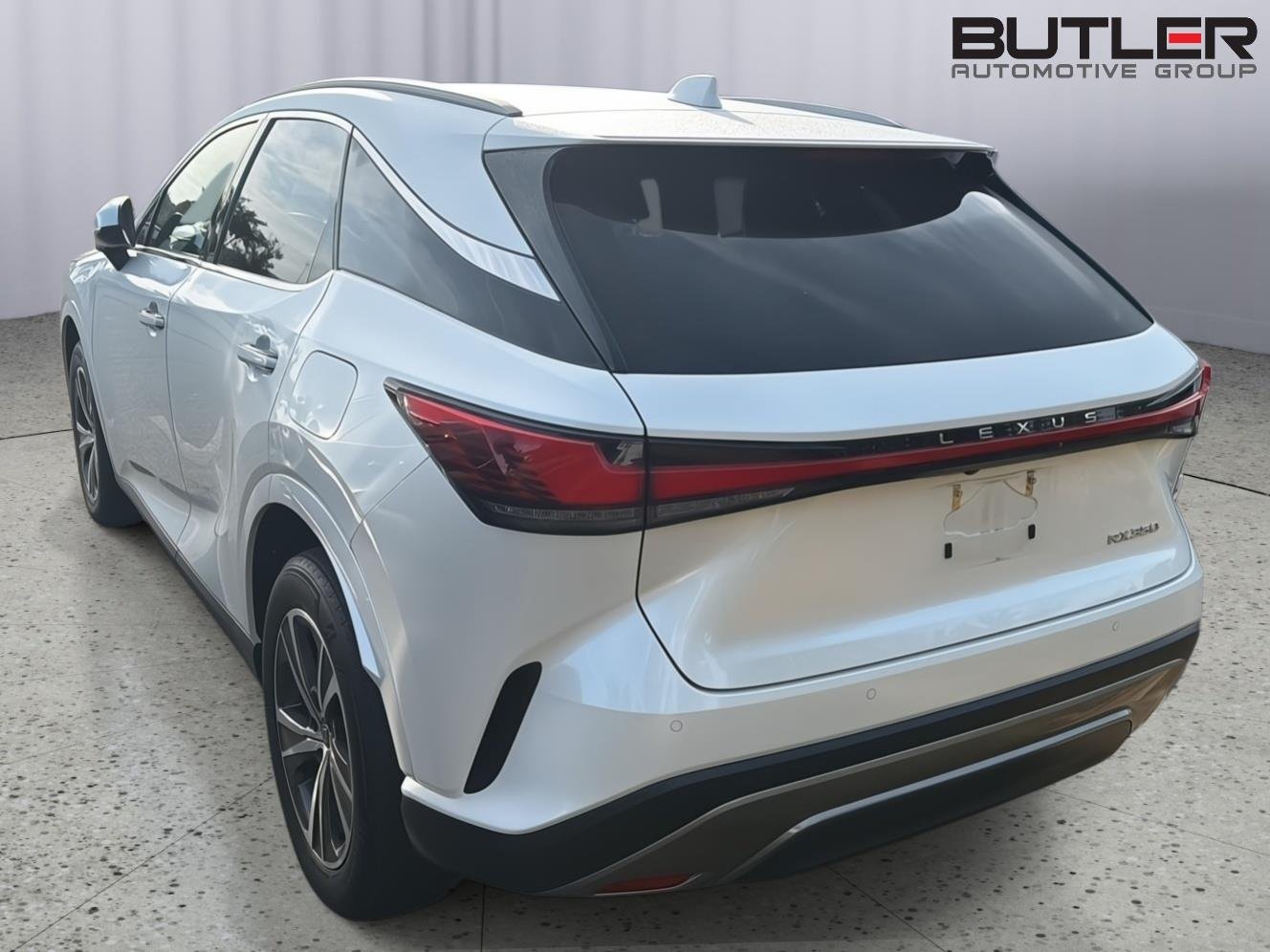 Used 2024 Eminent White Pearl Lexus RX 350 image 10