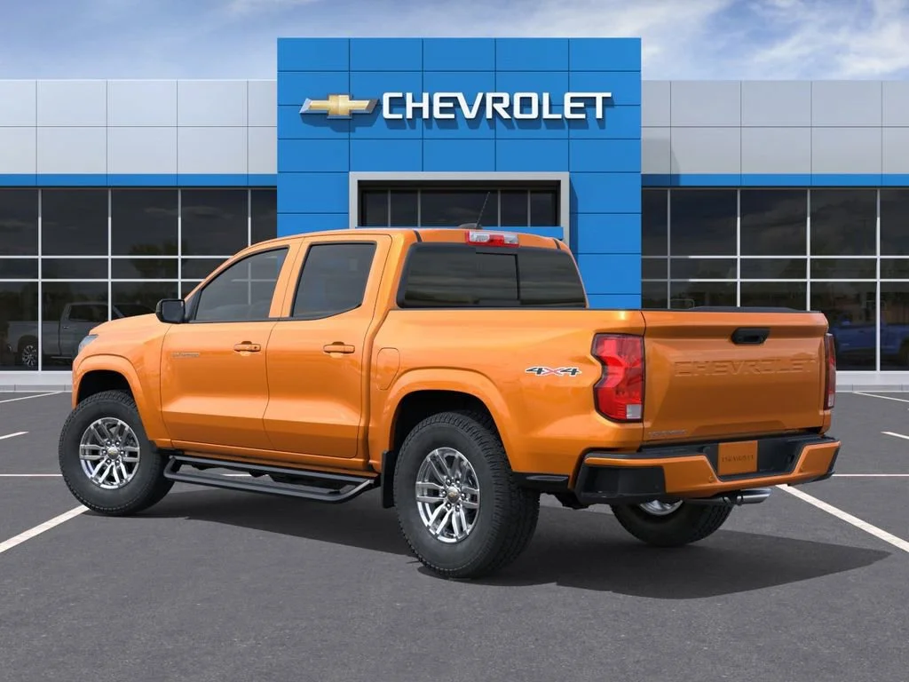 2025 Chevrolet Colorado LT - Photo 3