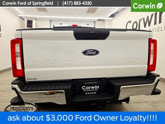 New 2026 Oxford White Ford F-250® XLT image 6