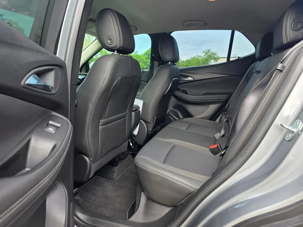 Used 2023 Moonstone Gray Metallic Buick Select image 31
