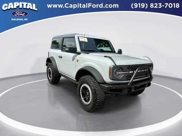 Used 2022 Green Ford Badlands image 2