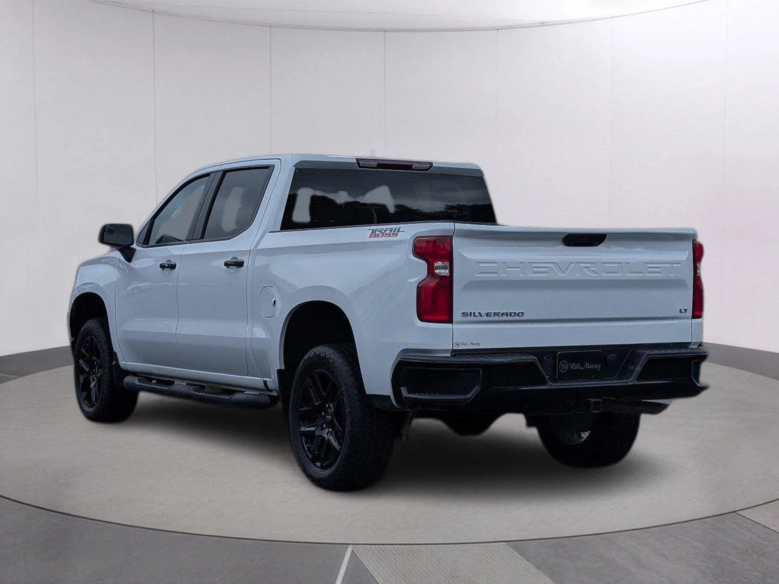 Used 2025 Summit White Chevrolet LT Trail Boss image 3