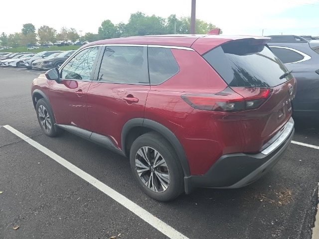 Used 2023 Red Nissan SV image 7