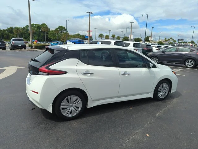 Used 2023 White Nissan S image 5