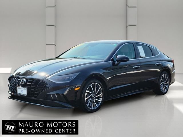 Used 2020 Black Hyundai Limited image 8