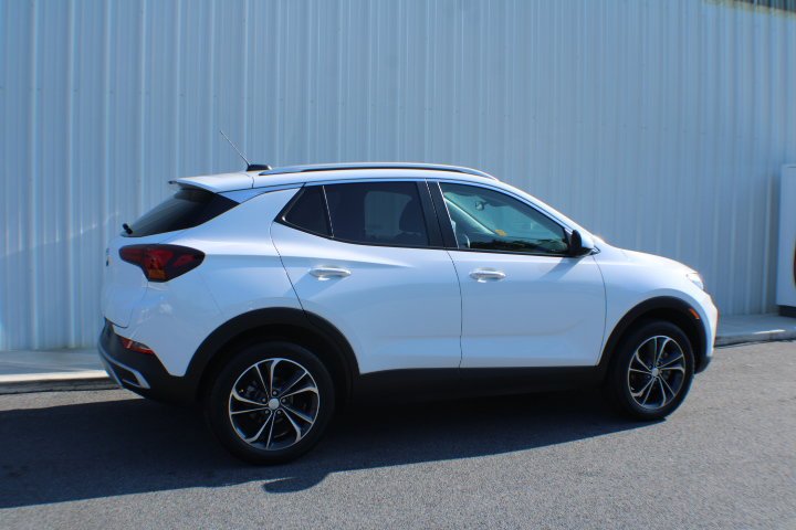 Used 2023 Summit White Buick Select image 2