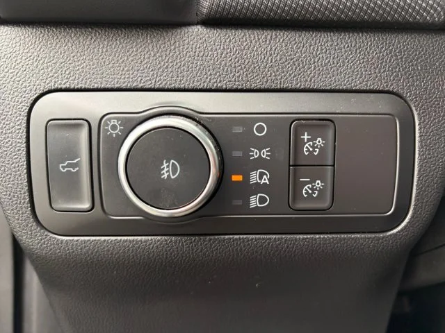 Used 2021 Black Ford Outer Banks image 27