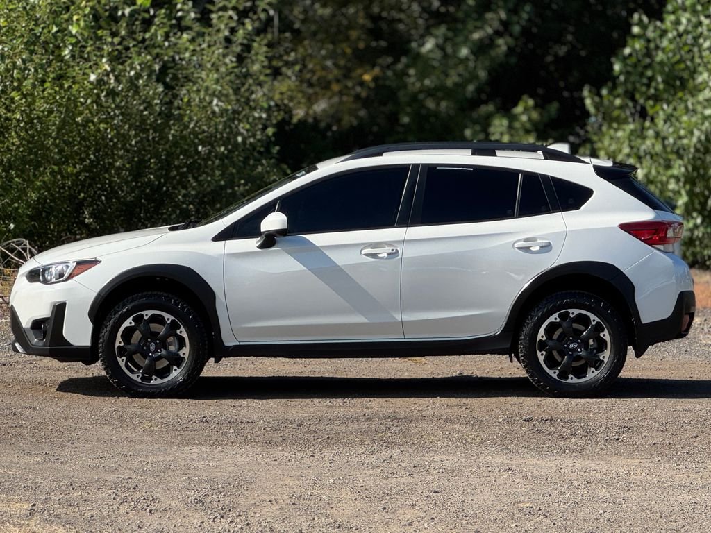Used 2021 Crystal White Pearl Subaru Premium image 4