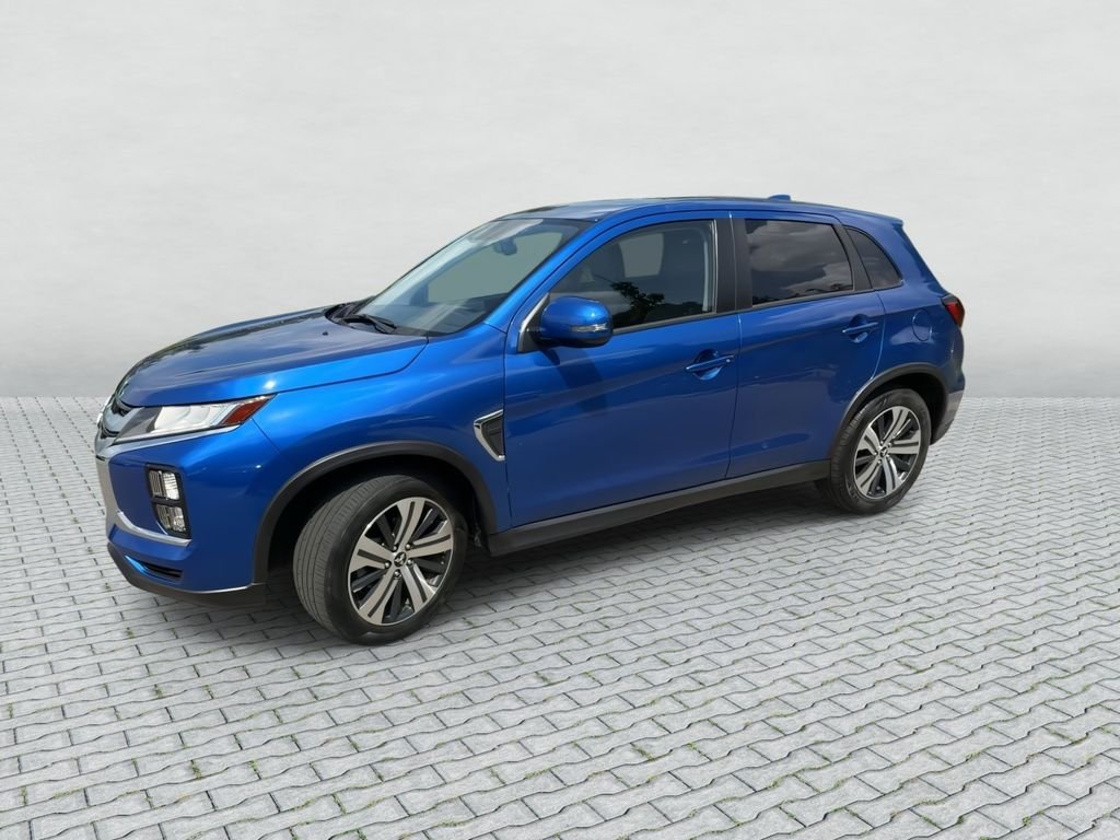 Used 2024  Mitsubishi 2.0 SE image 4