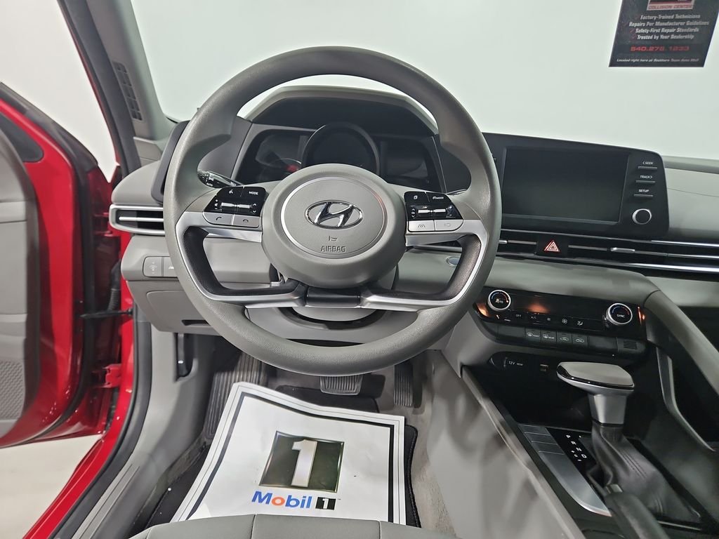 Certified Used 2022 Red Hyundai SEL image 15