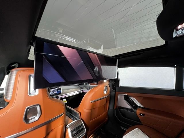 New 2025 Black BMW 760i xDrive image 36
