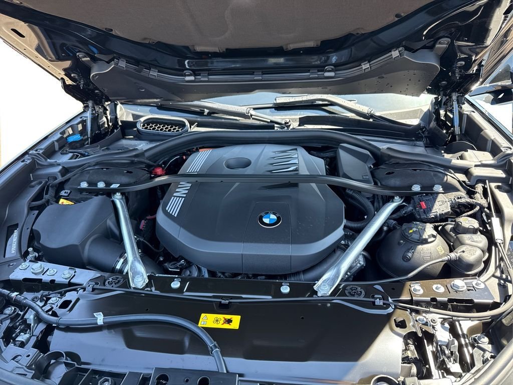 New 2026 Black BMW 750e xDrive image 11
