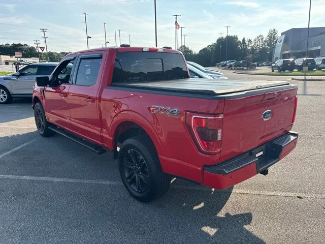 Used 2021 Red Ford XLT image 3