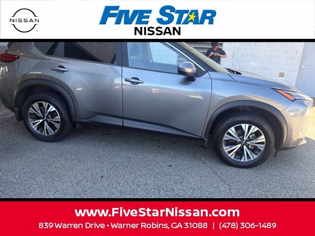 Used 2023 Gray Nissan SV image 11