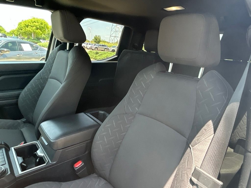 Used 2025 White Toyota SR5 image 9