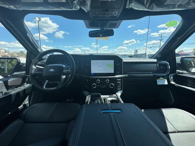New 2026 Star White Metallic Tri-Coat Ford Platinum® image 16