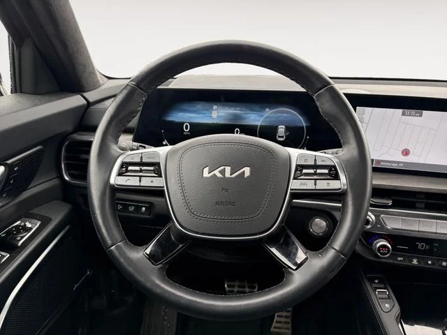 Used 2025 Black Kia SX-Prestige X-Line image 13