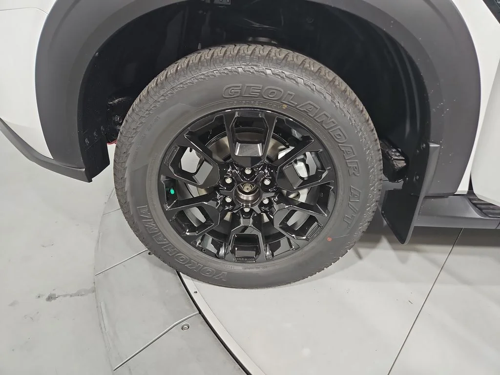 2026 Nissan Armada PRO-4X - Photo 26