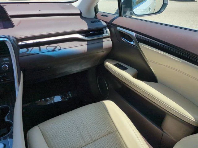 Used 2019 White Lexus 350 image 16