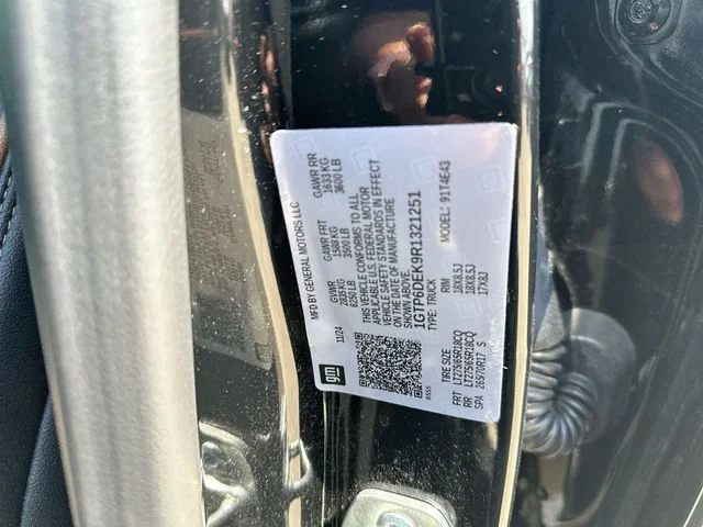 Used 2024 Black GMC AT4 image 36