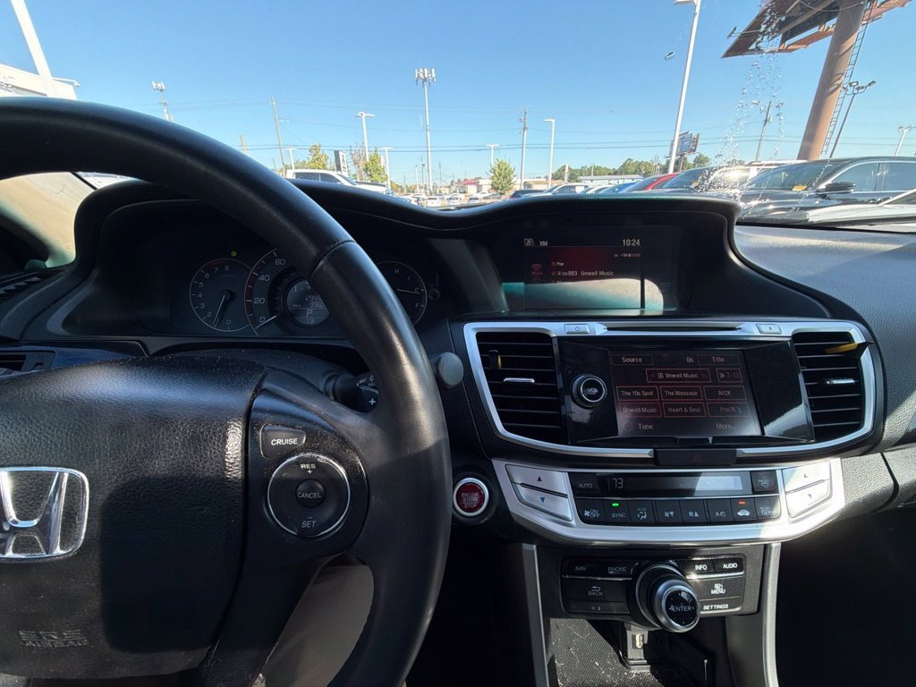 Used 2015  Honda EX-L image 7