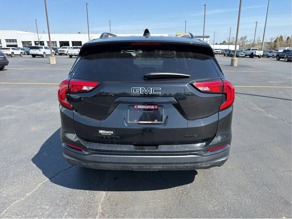 2020 GMC Terrain SLE - Photo 6
