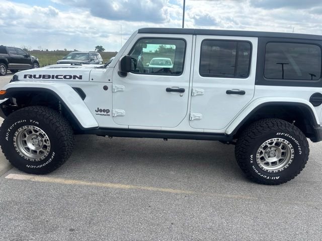 Used 2018 Bright White Clearcoat Jeep Unlimited Rubicon image 4