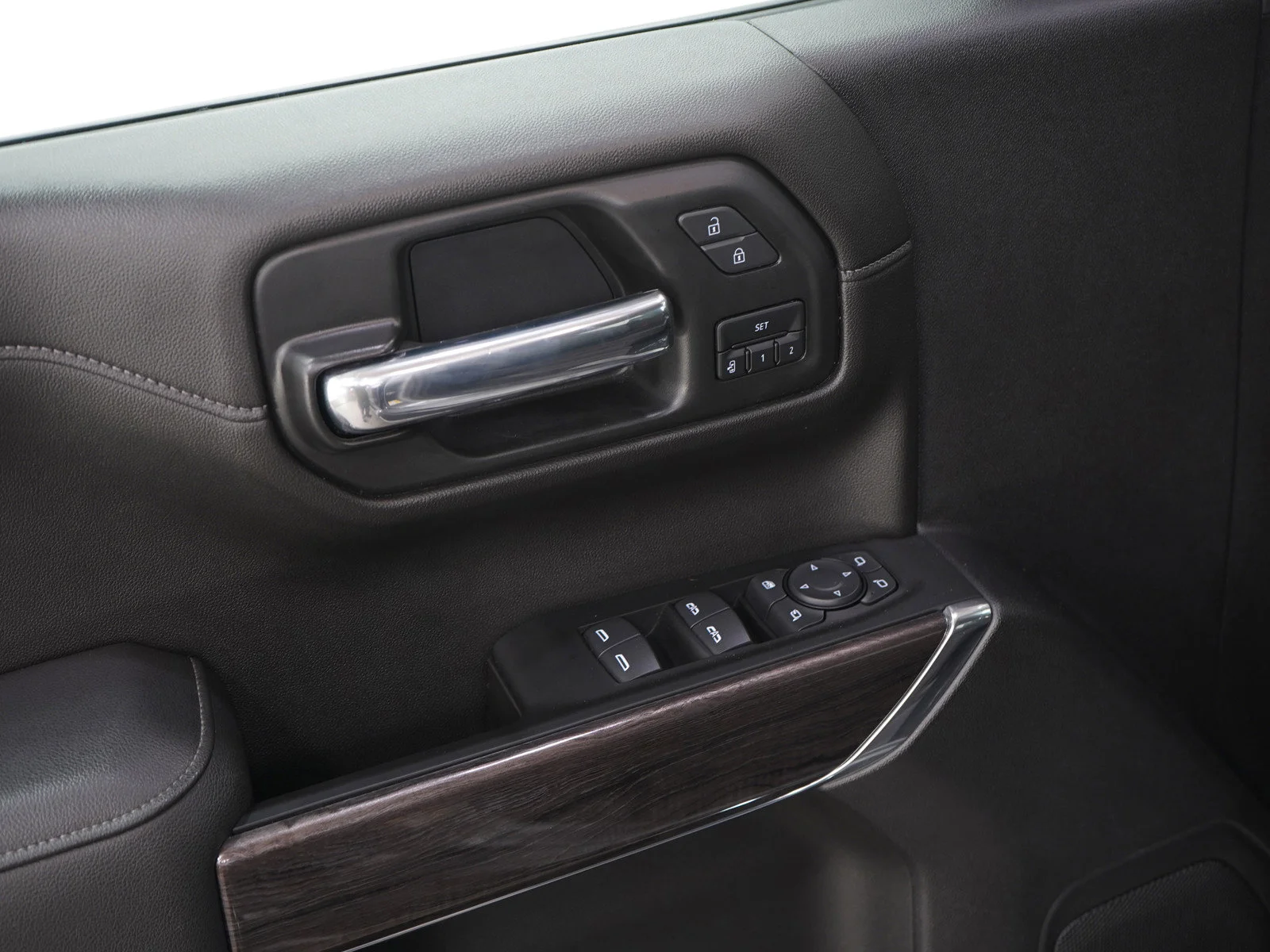2022 Chevrolet Silverado 1500 Limited LTZ - Photo 22