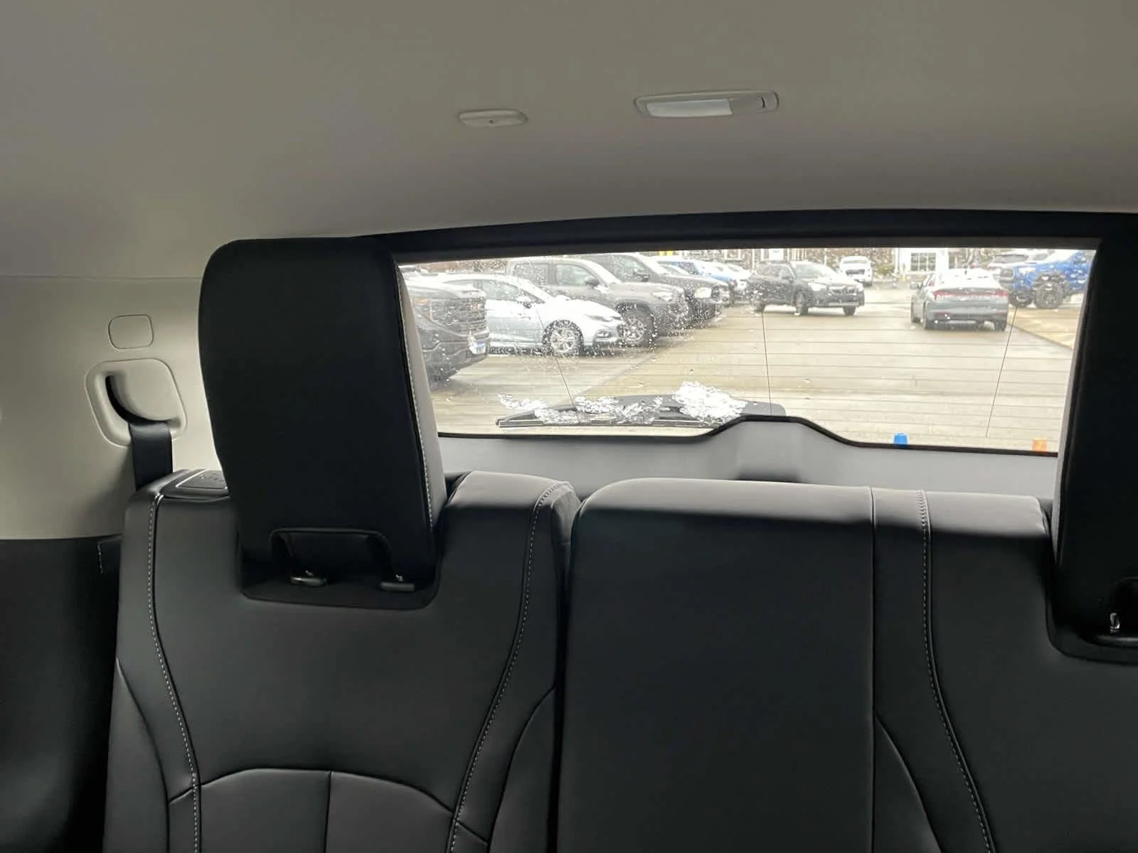 New 2026 Mineral Black INFINITI LUXE image 19