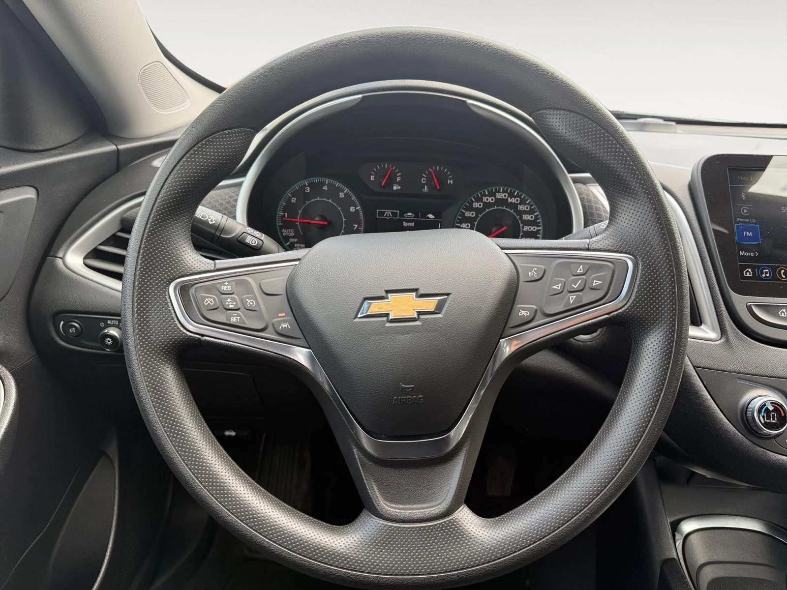 Used 2024 Summit White Chevrolet 1LT image 16