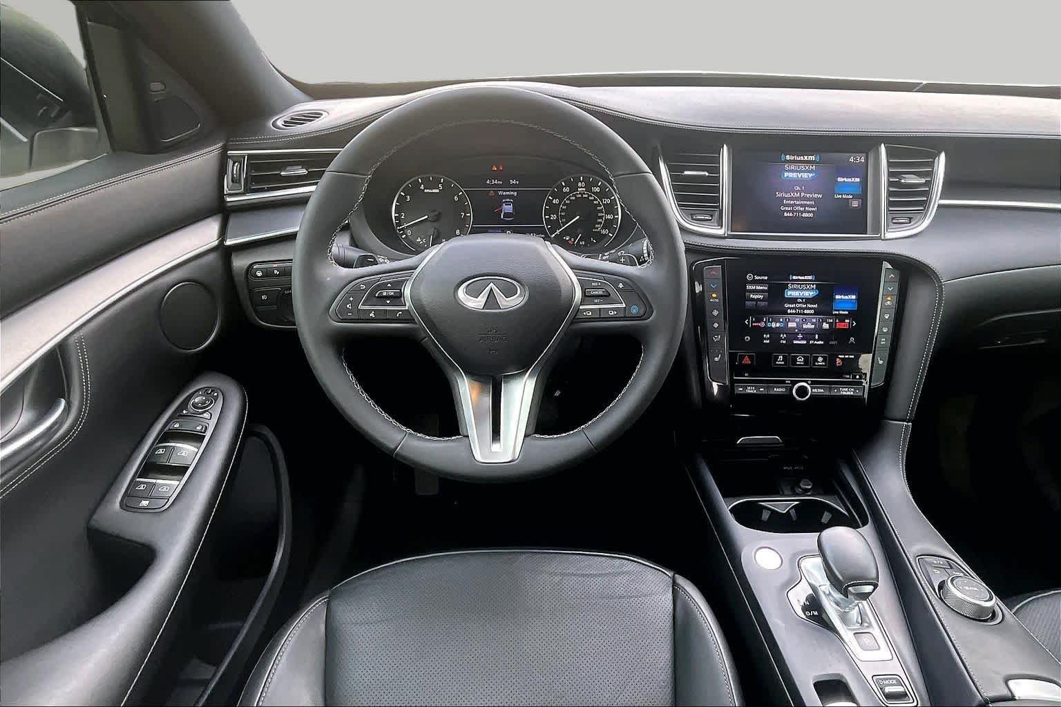 Used 2023 Majestic White INFINITI LUXE image 5
