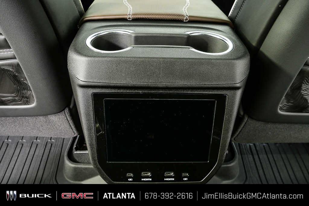 2026 GMC Yukon Denali Ultimate - Photo 20