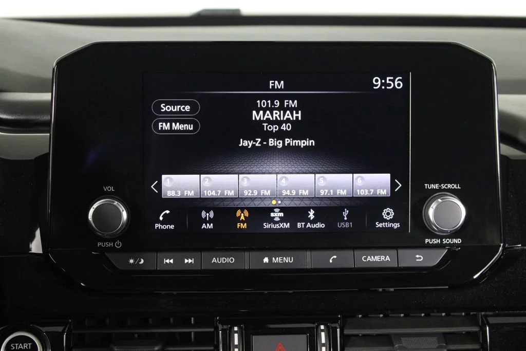 2024 Nissan Pathfinder SV - Photo 9