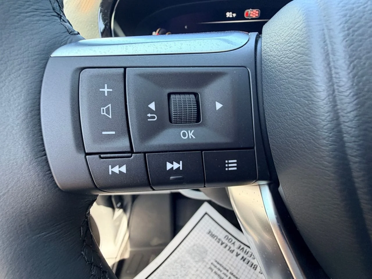 New 2027 HARBOR GRAY INFINITI Luxe FWD image 20